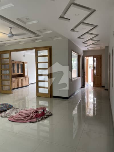 14 Marla Luxury Ground Floor For Rent in G13 Islamabad