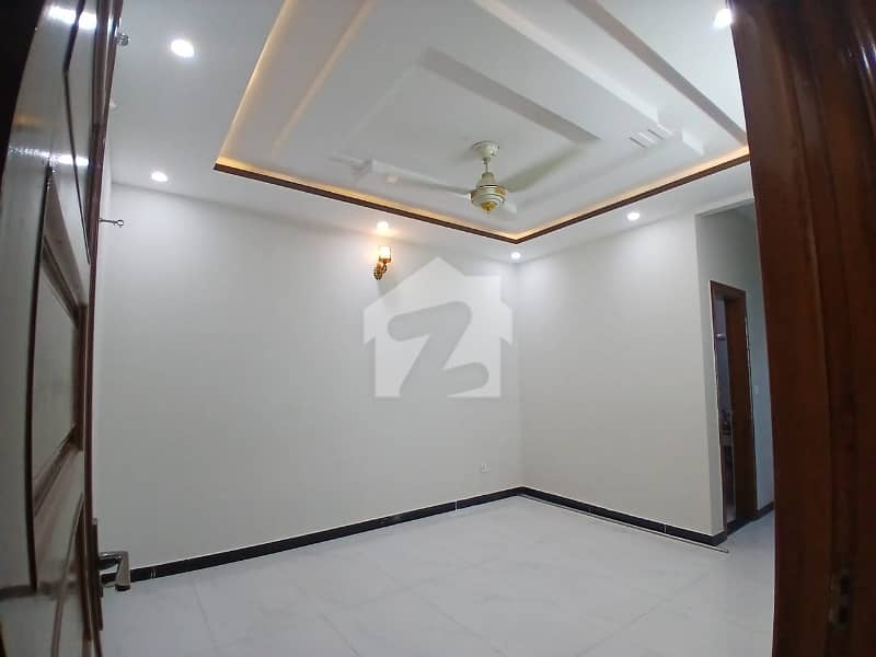 9 Marla Beautiful Corner Ground Portion For Rent In G14.4. 9 Marla Beautiful Corner Ground Portion For Rent In G14.4.