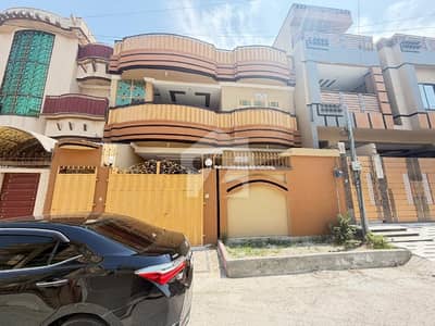 حیات آباد فیز 6 حیات آباد,پشاور میں 9 کمروں کا 7 مرلہ مکان 4.1 کروڑ میں برائے فروخت۔ حیات آباد فیز 6 حیات آباد,پشاور میں 9 کمروں کا 7 مرلہ مکان 4.1 کروڑ میں برائے فروخت۔