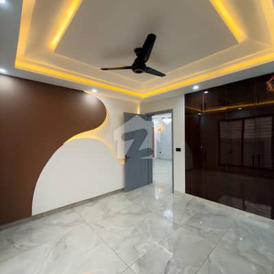 10 MARLA HOUSE FOR SALE IN UET HOSING SOCIETY