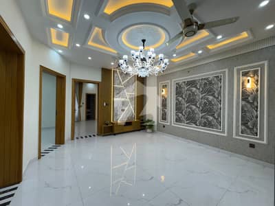 10 MARLA BRAND NEW HOUSE FOR SALE REASONABLE PRICE