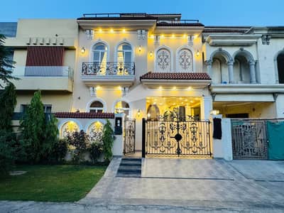 5 MARLA BRAND NEW HOUSE FOR SALE
