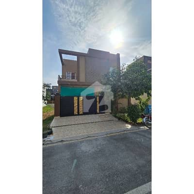 5Marla Modern Design House Available For Sale