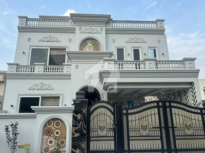 Prominently Located 10 Marla House Available In Garden Town Phase 3 Block D For Sale