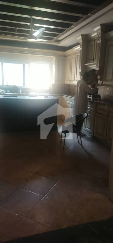 G-6/3 Luxury Corner House For Sale (1,633) S q. Yards (70 x 210)