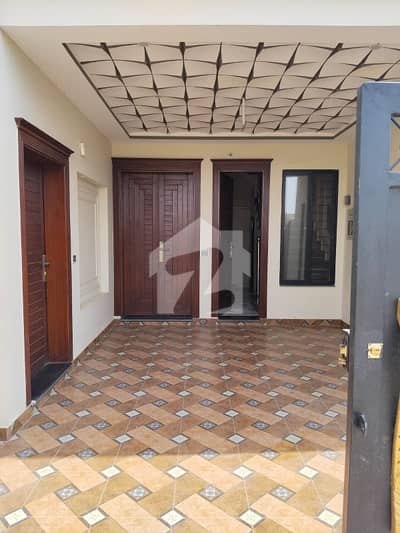 5 Marla Park Facing slightly used Corner house available for sale at Buch Villas Multan 5 Marla Park Facing slightly used Corner house available for sale at Buch Villas Multan