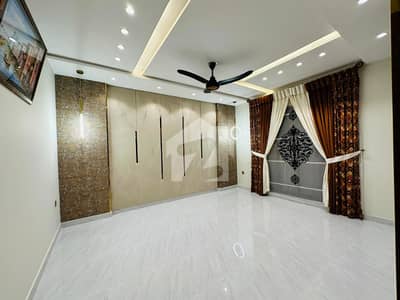 Modern Living In Lahore Stunning 5 Marla House For Sale In Park View City Lahore