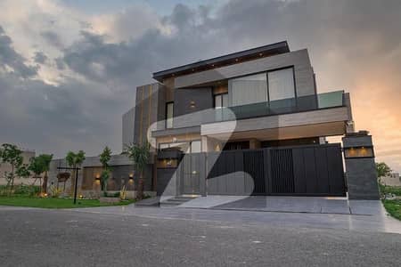 Breath Taking 1 Kanal Modern House In DHA Lahore.