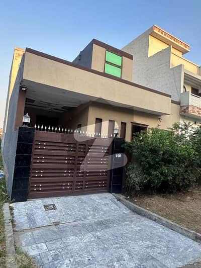 سٹی ہاؤسنگ ۔ فیز 2 سٹی ہاؤسنگ سوسائٹی,گوجرانوالہ میں 3 کمروں کا 5 مرلہ مکان 1.45 کروڑ میں برائے فروخت۔
