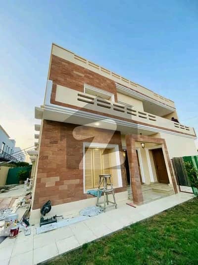 ڈی ایچ اے فیز 8 ڈی ایچ اے ڈیفینس,کراچی میں 5 کمروں کا 16 مرلہ مکان 4.0 لاکھ میں کرایہ پر دستیاب ہے۔