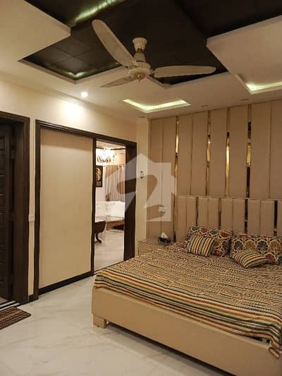 ڈی ایچ اے فیز 8 ڈیفنس (ڈی ایچ اے),لاہور میں 3 کمروں کا 10 مرلہ مکان 2.9 لاکھ میں کرایہ پر دستیاب ہے۔ ڈی ایچ اے فیز 8 ڈیفنس (ڈی ایچ اے),لاہور میں 3 کمروں کا 10 مرلہ مکان 2.9 لاکھ میں کرایہ پر دستیاب ہے۔