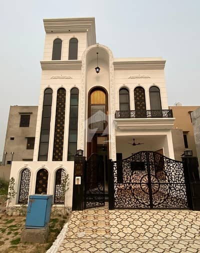 5 Marla Modern House Available For Sale In Block FF near Park Citi Housing Gujranwala