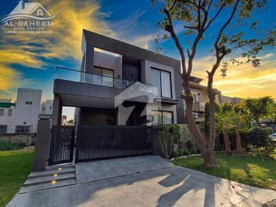 10 Marla Ultra Modern House For Sale Near To Raya Lahore