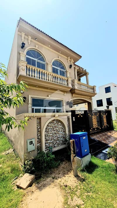 5 MARLA ELEGANT AND FULLY MAINTAINED SUPER HOT LOCATED BUNGALOW IS AVAILABLE IN THE BEST BLOCK OF DHA LAHORE. 5 MARLA ELEGANT AND FULLY MAINTAINED SUPER HOT LOCATED BUNGALOW IS AVAILABLE IN THE BEST BLOCK OF DHA LAHORE.
