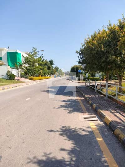 بحریہ انکلیو - سیکٹر سی بحریہ انکلیو,بحریہ ٹاؤن,اسلام آباد میں 1 کنال رہائشی پلاٹ 3.65 کروڑ میں برائے فروخت۔