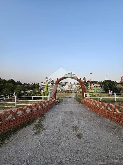 8 Marla plot for sale in bahria enclave Islamabad.