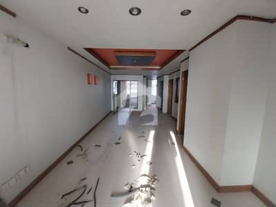 بدر کمرشل ایریا ڈی ایچ اے فیز 5,ڈی ایچ اے ڈیفینس,کراچی میں 4 مرلہ دفتر 1.1 لاکھ میں کرایہ پر دستیاب ہے۔ بدر کمرشل ایریا ڈی ایچ اے فیز 5,ڈی ایچ اے ڈیفینس,کراچی میں 4 مرلہ دفتر 1.1 لاکھ میں کرایہ پر دستیاب ہے۔