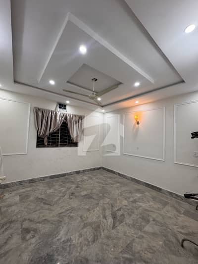 1 Kanal House Upper Portion