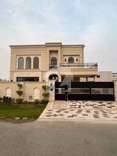 ڈی ایچ اے فیز 6 ڈیفنس (ڈی ایچ اے),لاہور میں 5 کمروں کا 1 کنال مکان 10.5 کروڑ میں برائے فروخت۔ ڈی ایچ اے فیز 6 ڈیفنس (ڈی ایچ اے),لاہور میں 5 کمروں کا 1 کنال مکان 10.5 کروڑ میں برائے فروخت۔