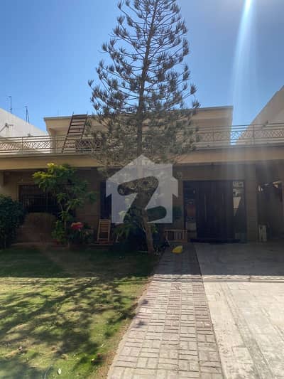 500 Yards Bungalow For Sale (Commercial Facing)