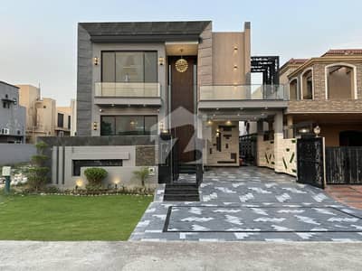 ڈی ایچ اے فیز 8 سابقہ ایئر ایوینیو ڈی ایچ اے فیز 8,ڈی ایچ اے ڈیفینس,لاہور میں 4 کمروں کا 10 مرلہ مکان 4.59 کروڑ میں برائے فروخت۔ ڈی ایچ اے فیز 8 سابقہ ایئر ایوینیو ڈی ایچ اے فیز 8,ڈی ایچ اے ڈیفینس,لاہور میں 4 کمروں کا 10 مرلہ مکان 4.59 کروڑ میں برائے فروخت۔