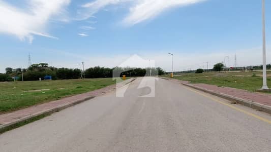 On Excellent Location 1 Kanal Residential Plot In Bahria Town Phase 8 - Block A For sale