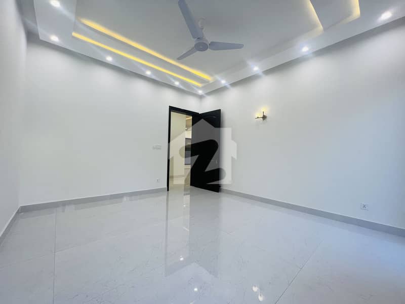 Beautiful House Available For Sale Beautiful House Available For Sale