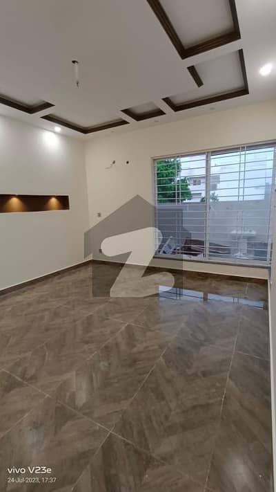 10 Marla Double Storey Luxury House Available For Rent In Royal Orchard Multan