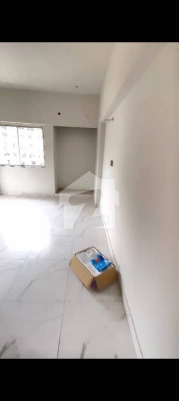 3 Bed D/D Brand New Flat Available For Sale In Royal 8 Icon (1750 Sq Ft)
