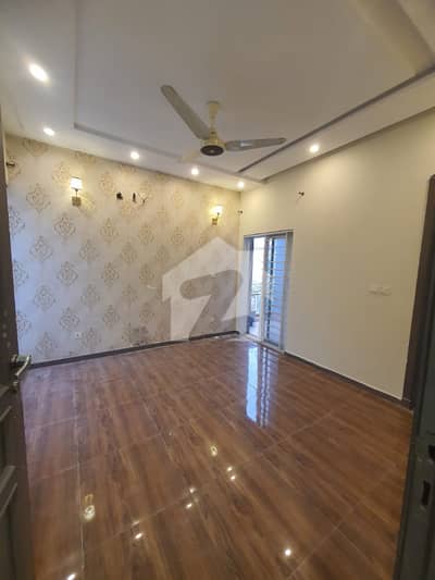 10 Marla like new Full House with basement for rent in Jasmine block Bahria town lahore