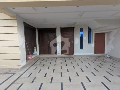 Multi Garden B-17 10 Marla ground portion available for rent