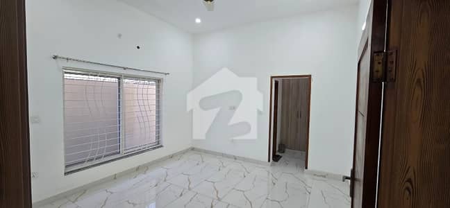 10 marla upper portion for rent available