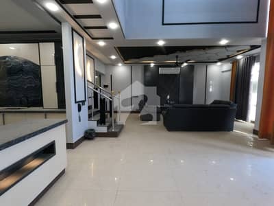 4600 Square Feet Flat Is Available For sale In Clifton - Block 4