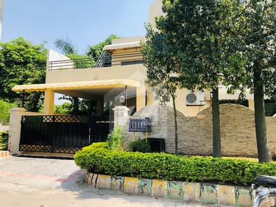 عسکری 13 راولپنڈی میں 4 کمروں کا 10 مرلہ مکان 6.5 کروڑ میں برائے فروخت۔ عسکری 13 راولپنڈی میں 4 کمروں کا 10 مرلہ مکان 6.5 کروڑ میں برائے فروخت۔