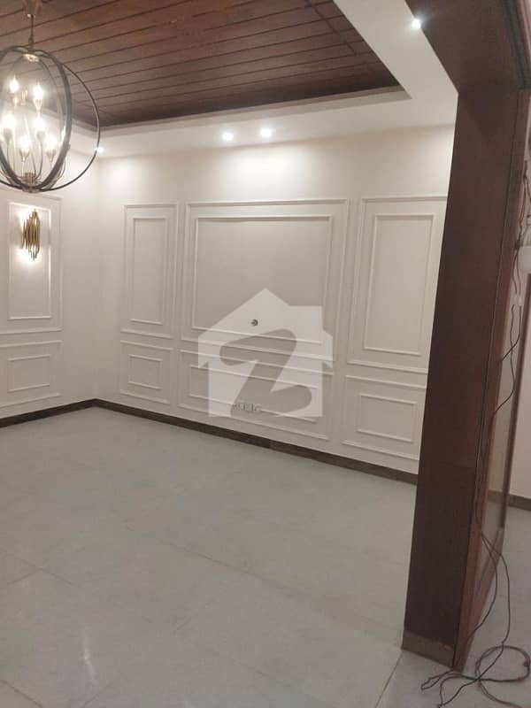 Beautiful House In The Vincity Of Lalazar Avenue Safe And Secure House Beautiful House In The Vincity Of Lalazar Avenue Safe And Secure House