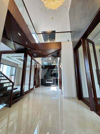 1 KANAL BRAND NEW HOUSE FOR RENT BEST OFFER