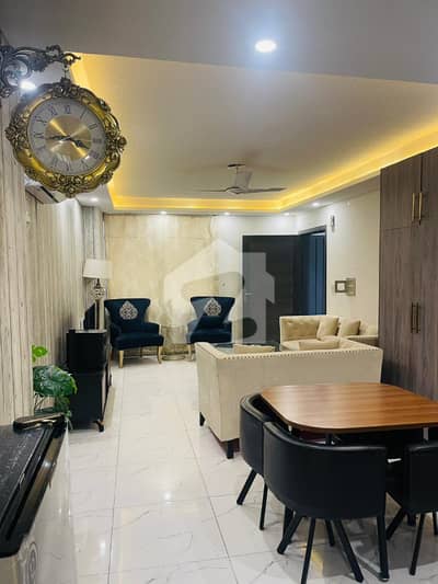 1 BED LUXURY FURNISHED FOR RENT IN GULBERG GREEN