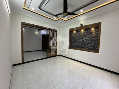 سوان گارڈن اسلام آباد میں 5 کمروں کا 6 مرلہ مکان 3.2 کروڑ میں برائے فروخت۔ سوان گارڈن اسلام آباد میں 5 کمروں کا 6 مرلہ مکان 3.2 کروڑ میں برائے فروخت۔