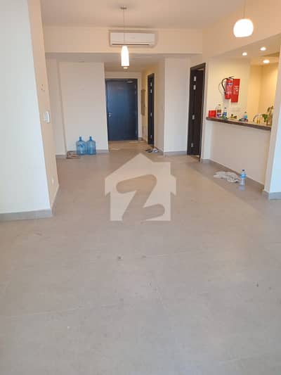 EMAAR OCEANFRONT! 3 BED APARTMENT FOR RENT IN CORAL TOWERS ! HIGHER FLOOR ! PARTAIL SEA-FACING .