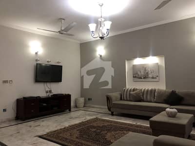 بحریہ ٹاؤن فیز 4 بحریہ ٹاؤن راولپنڈی,راولپنڈی میں 4 کمروں کا 10 مرلہ مکان 2.2 لاکھ میں کرایہ پر دستیاب ہے۔