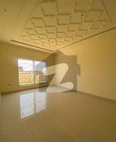 Prime Location 10 Marla House In Wapda Town Is Available For sale Prime Location 10 Marla House In Wapda Town Is Available For sale