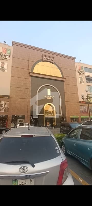 جیسمین مال بحریہ ٹاؤن,لاہور میں 1 مرلہ Studio دکان 1.75 کروڑ میں برائے فروخت۔