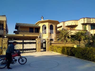 F-11 Specious Upper Portion Prime Location For Rent