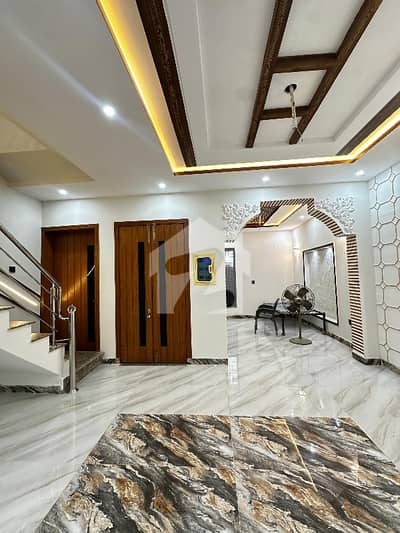 6 MARLA NEW HOUSE TRIPLE STOREY FACING PARK FOR SALE EDEN RESIDENCIA COLLEGE ROAD LAHORE 6 MARLA NEW HOUSE TRIPLE STOREY FACING PARK FOR SALE EDEN RESIDENCIA COLLEGE ROAD LAHORE