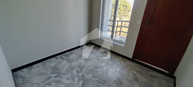 40x80 UPPER PORTION AVAILABLE