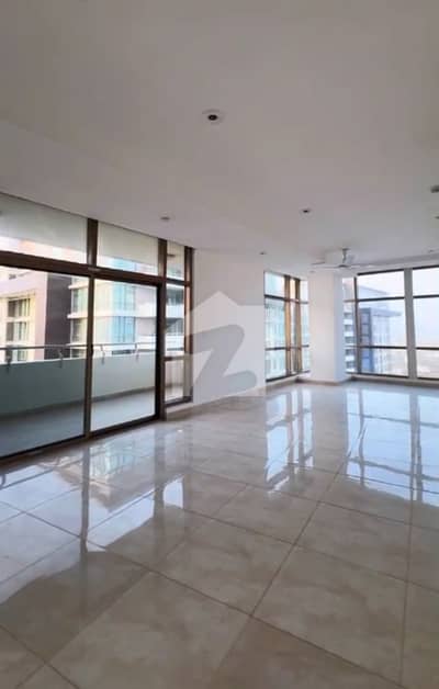 Modern Living 3 Bed Apartment For Rent In Emaar Pearl Tower