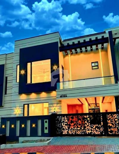 8 Marla 60 feet Street wide Luxury House Available For Sale 8 Marla 60 feet Street wide Luxury House Available For Sale