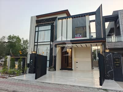 Luxurious Designer Owner Build 10 Marla 60 Feet Wide Road Modren Design Brand New House For Sale In Bahria Town Lahore Luxurious Designer Owner Build 10 Marla 60 Feet Wide Road Modren Design Brand New House For Sale In Bahria Town Lahore