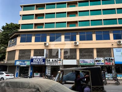 ایم اے جناح روڈ کراچی میں 1 مرلہ Studio دکان 4.5 کروڑ میں برائے فروخت۔