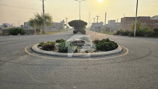 5 Marla Plot For Sale In Pine Garden
